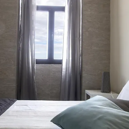 아파트 Com 2 Quartos E Vista Oceano 오바