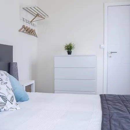Apartamento Com 2 Quartos E Vista Oceano